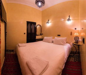 Отель Riad Omar  Марракеш